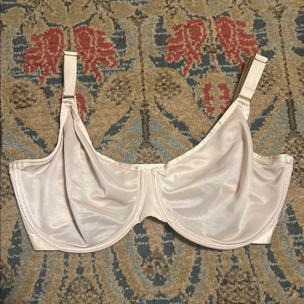 Soma Cream Unbelievable Minimizer Bra 34DDD